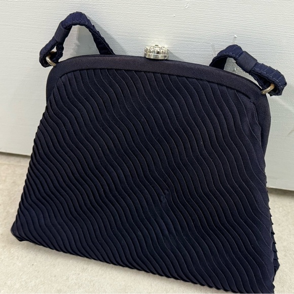 Vintage dark, navy blue frame handbag purse, rhinestone clasp - Picture 5 of 9